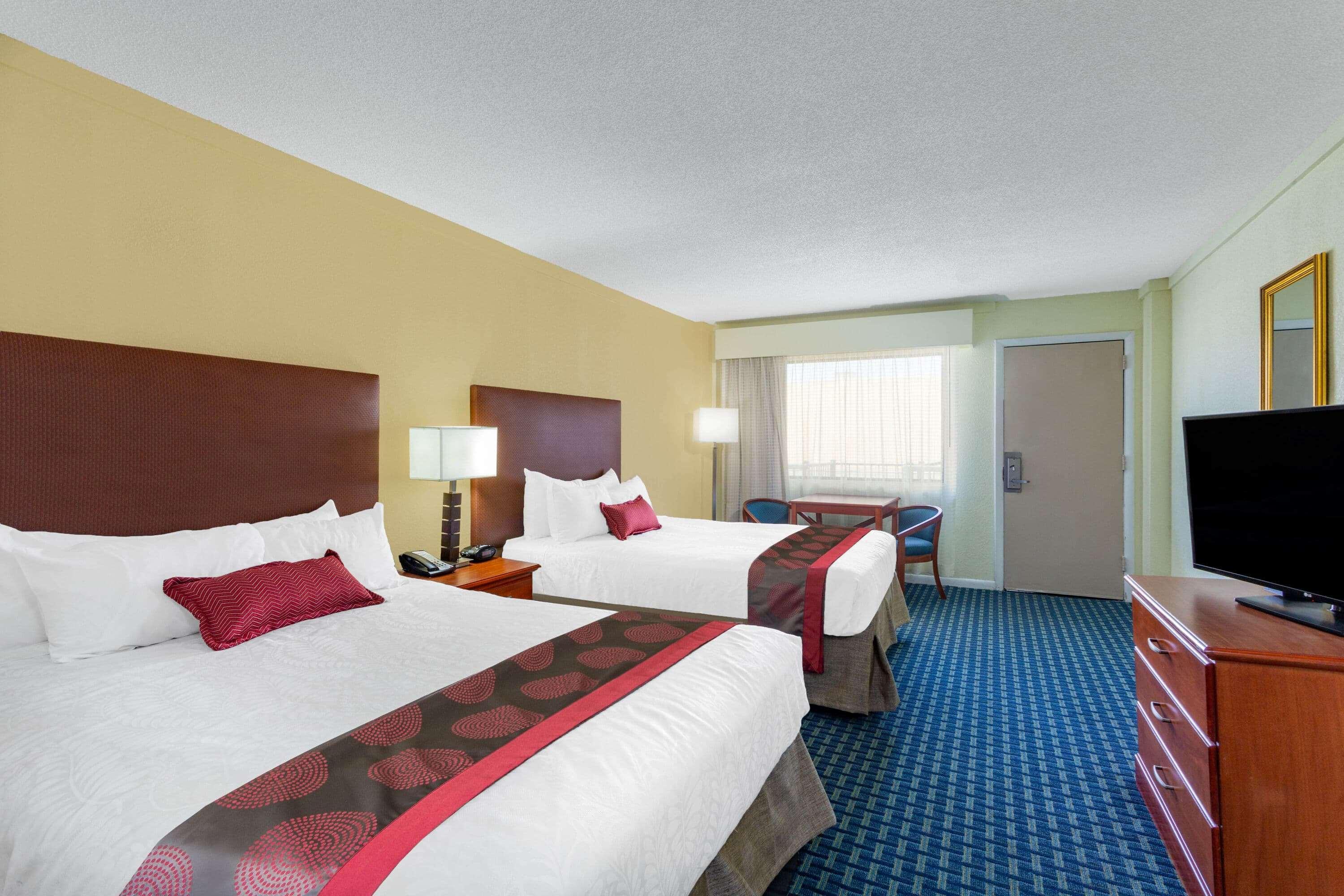 Ramada By Wyndham Virginia Beach Extérieur photo