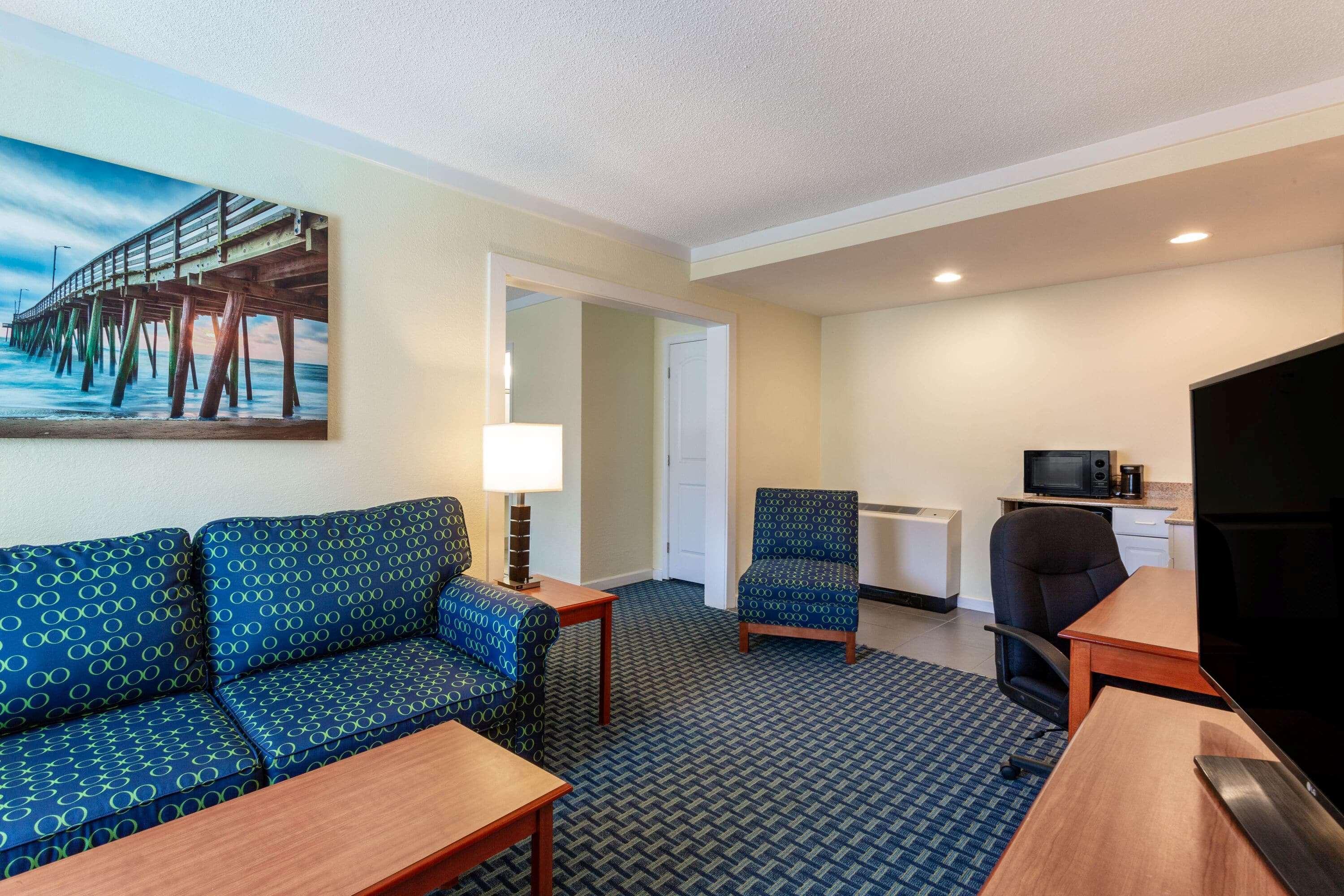 Ramada By Wyndham Virginia Beach Extérieur photo