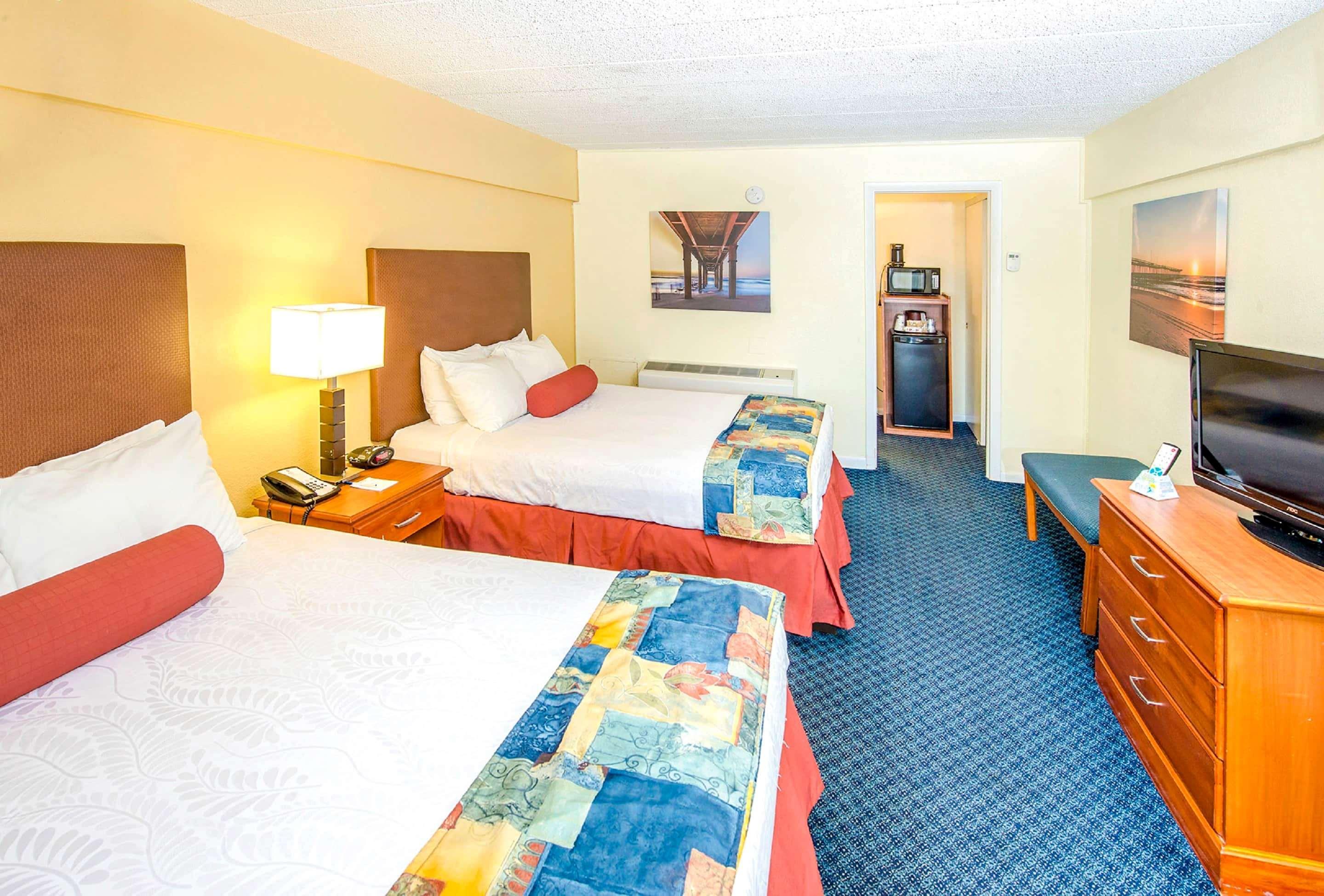Ramada By Wyndham Virginia Beach Extérieur photo