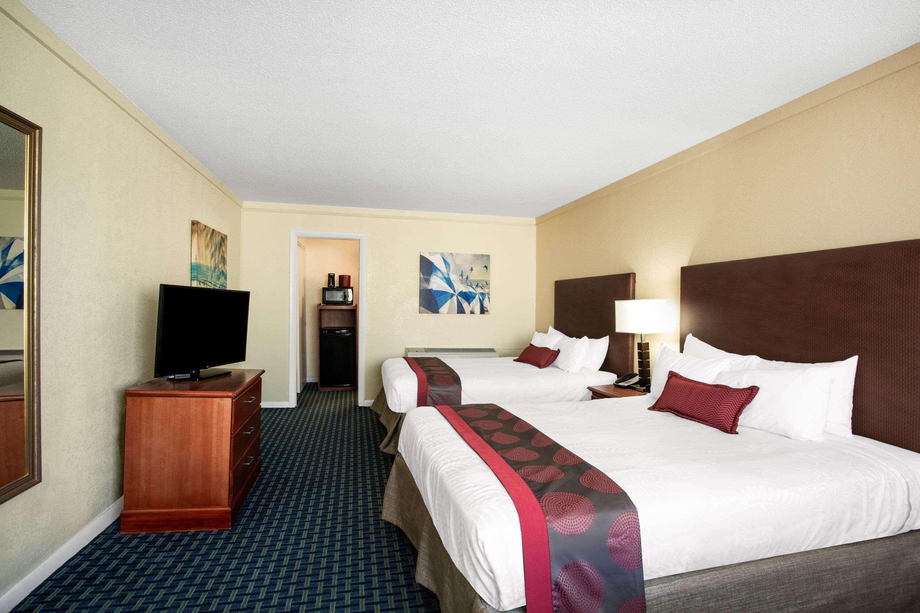 Ramada By Wyndham Virginia Beach Extérieur photo