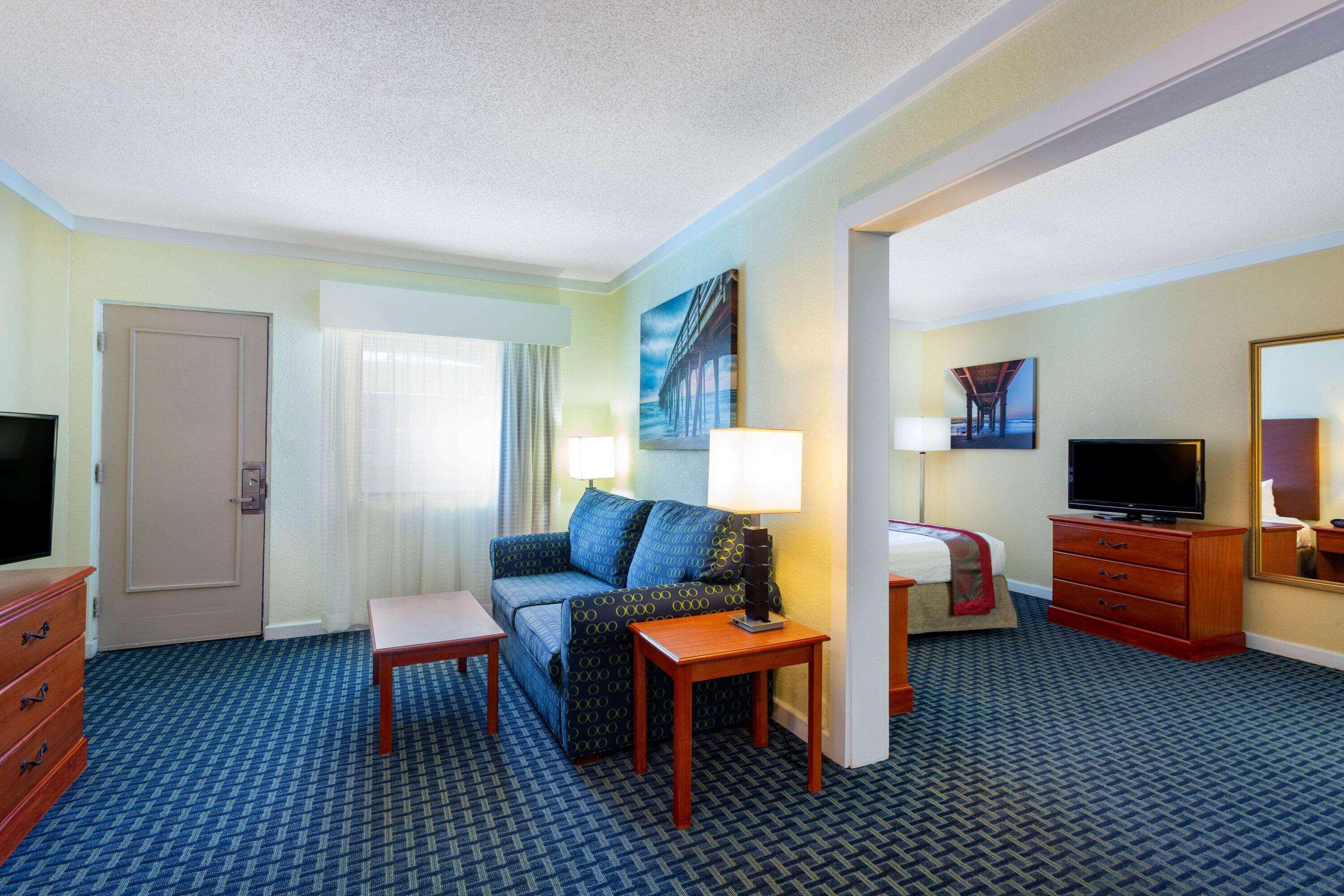 Ramada By Wyndham Virginia Beach Extérieur photo